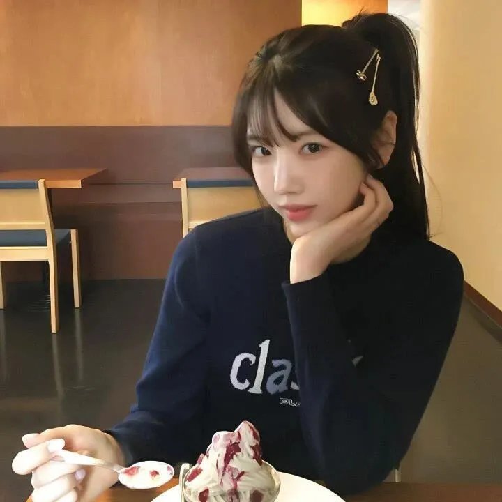 巨蛇闯女校